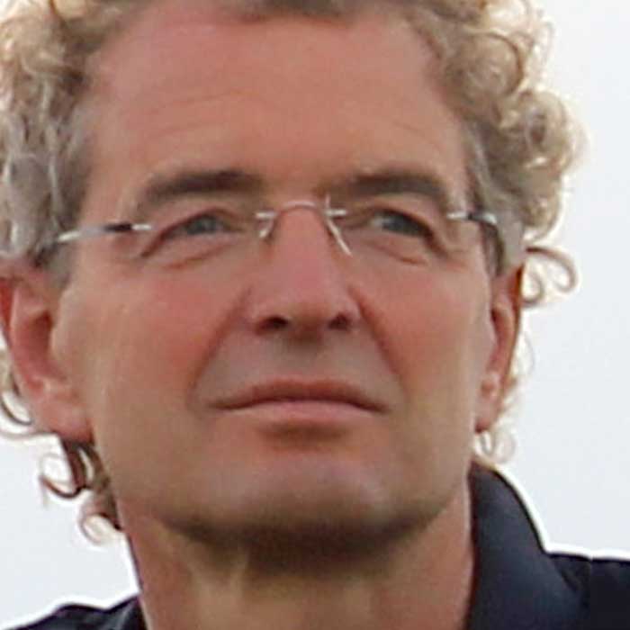 Dr. Michael Schacht